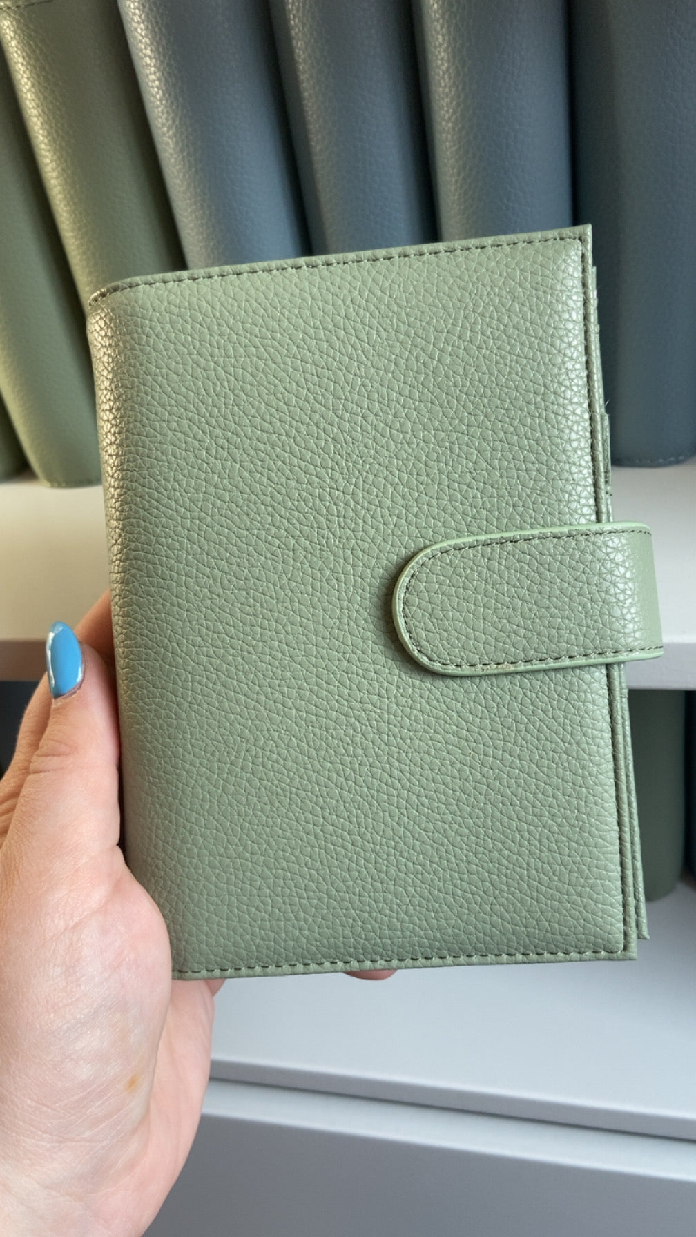 A7 Binder